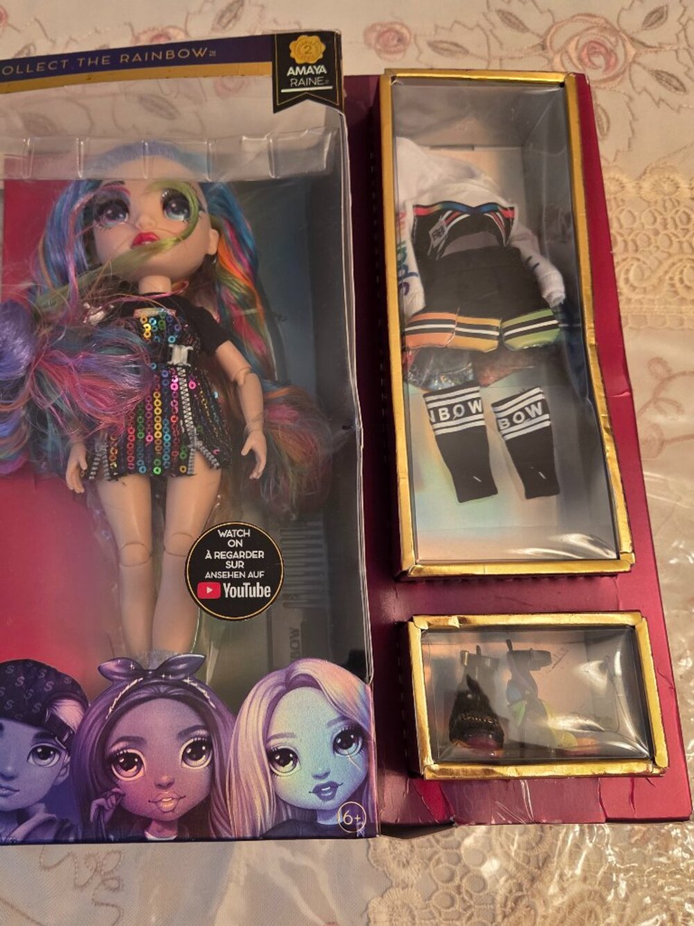 Rainbow High Fashion Doll Amya Raine - Picture 3 of 14